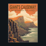 Cartão Postal Giants Causeway Irlanda do Norte Viagem Vintage<br><div class="desc">Giants Causeway arte vetorial design. Giants Causeway é uma área de cerca de 40.000 colunas de basalto interligadas,  resultado de uma antiga erupção vulcânica fissural.</div>