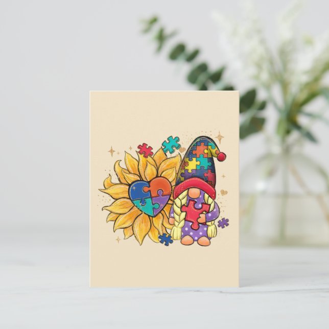 Cartão Postal Gnomo, girassol e conhecimento do autismo cardíaco (Em pé/Frente)
