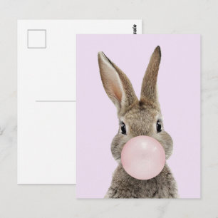 Cartão Postal Goma de bolhas rosa soprada no coelho