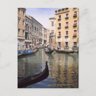 Cartão Postal Gondolas em canal, Veneza, Itália