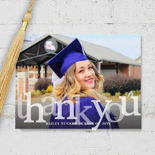 Cartão Postal Graduação com Sobreposição em Negrito Agradeciment