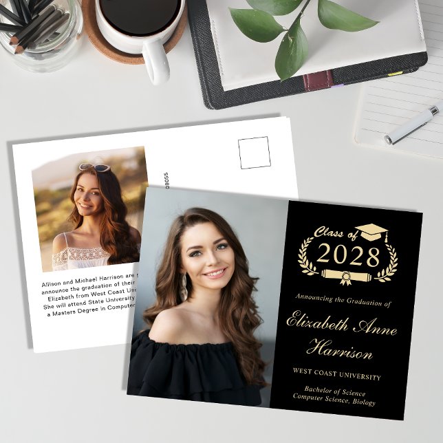 Cartão Postal Graduação Dourada de Foto Elegante (Our user-friendly template makes it a breeze to upload your photo and personalize your announcement)