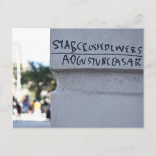 Cartão Postal Grafite Shakespeare em camadas cruzadas estreladas