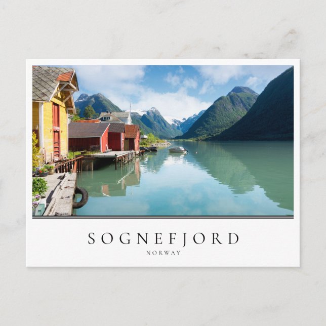 Cartão Postal Habitações e fiorde de Sognefjord na Noruega (Frente)