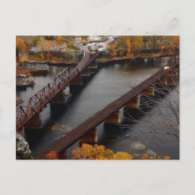 Cartão Postal Harpers Ferry no outono (Frente)