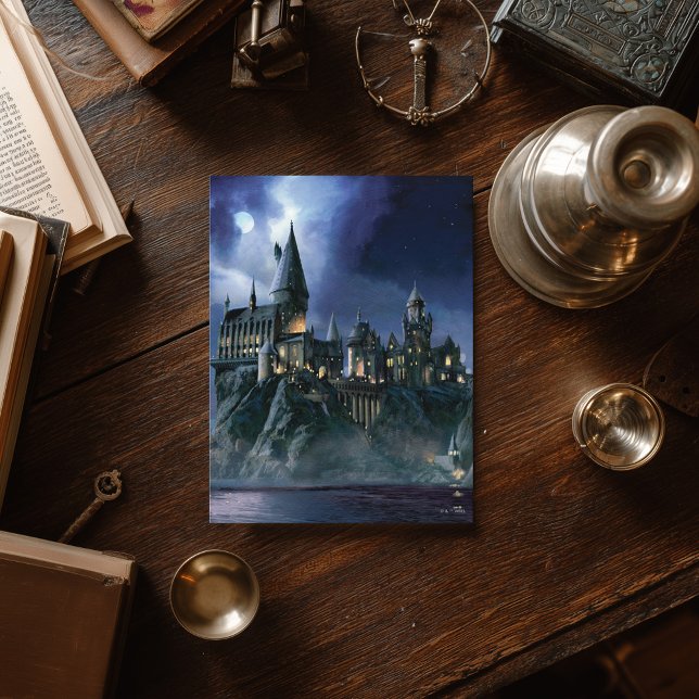 Cartão Postal Harry Potter Castle | Hogwarts lunáticos (Postcard on simulated table)