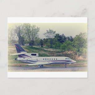 Cartão Postal HDRBlackTailPlaneRedStripesOnRunway-.jpg