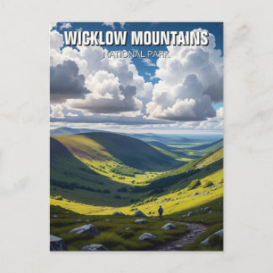 Cartão Postal Hiker in Wicklow Mountain National Park Irlanda