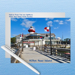 Cartão Postal Hilton Head Island Harbor Town Pier & Lighthouse