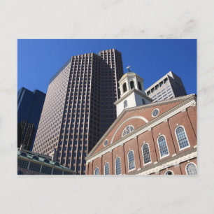 Cartão Postal Historic Faneuil Hall against modern Boston