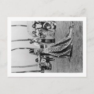 Cartão Postal Holoku Hula Dancer com fotografia Banda no Havaí