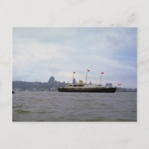 Cartão Postal Iate real "Britannia" na Rua, rio Lawrence, Que