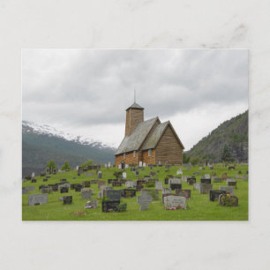 Cartão Postal Igreja de escada com cemitério na Noruega