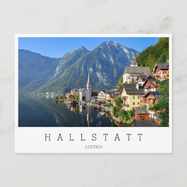 Cartão Postal Igreja e vila de Hallstatt, Áustria com Alpes (Frente)