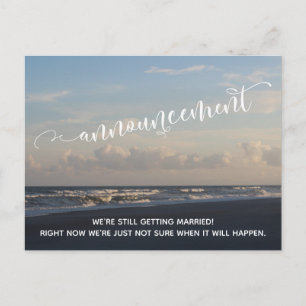 Cartão Postal Imagem de Praia Adiada Anúncio de Casamento