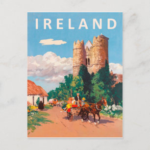 Cartão Postal Irlanda, caravana passando na estrada da vila
