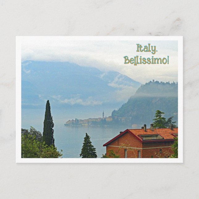 Cartão Postal Itália. Bellissimo! Cartão-postal de aldeia em nuv (Frente)