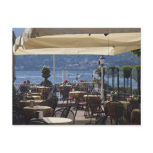 Itália, Província de Como, Bellagio. Café à beira 