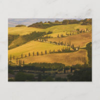 Itália, Toscana, Estrada ZigZag na Toscana.