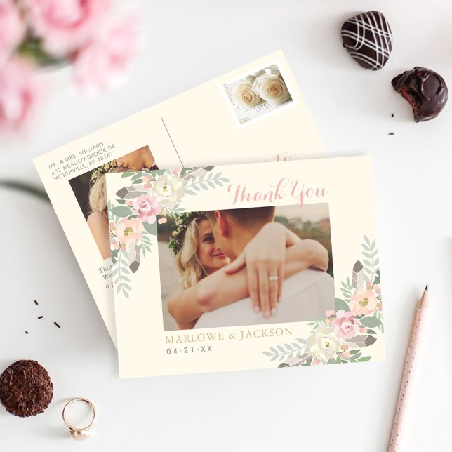 Cartão Postal Ivory e Pink Floral Boho Foto de Casamento Obrigad (Criador carregado)