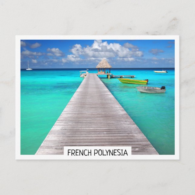 Cartão Postal Jetty com barcos em lagoa tropical (Frente)