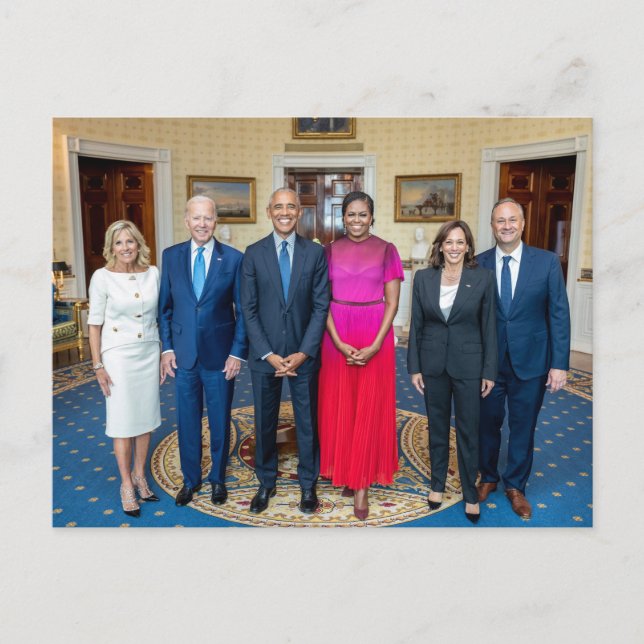 Cartão Postal Kamala Harris e os Obamas e Bidens (Frente)