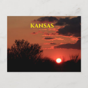 Cartão Postal Kansas Sunset com placa de Posto Silhouette de Árv
