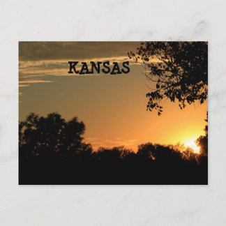 Cartão Postal Kansas Sunset com placa de Posto Silhouette de Árv
