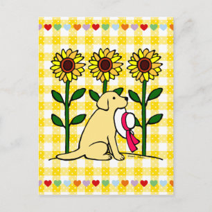 Cartão Postal Labrador Amarelo de Verão com flores girassosas