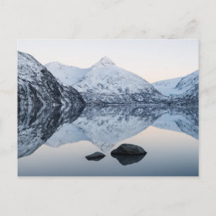 Cartão Postal lago de portagem reflexivo