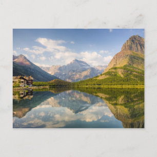 Cartão Postal Lago Swiftcurrent com o hotel Many Glacier e