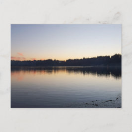 Cartão Postal Lago Tranquilo ao Crepúsculo