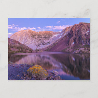Cartão Postal Lake Ellery and Sierra Mountains at dusk