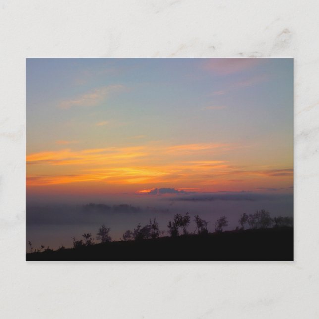 Cartão Postal Lapónia finlandesa, à noite do sol e do (Frente)