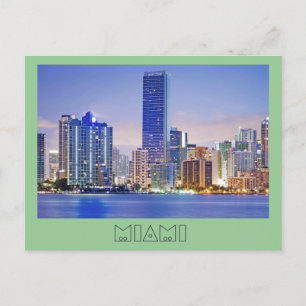 Cartão Postal Linha do horizonte da Avenida Brickell em Miami