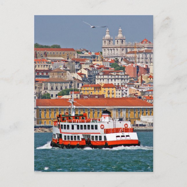 Cartão Postal Linha do horizonte de Lisboa com o velho ferry no  (Frente)