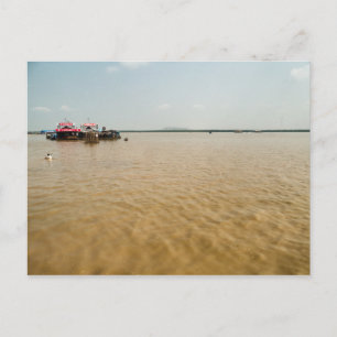 Cartão Postal Loja de aldeia flutuante no lago, Camboja