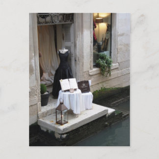 Cartão Postal Loja de Vestidos no Canal em Veneza