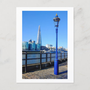 Cartão Postal London Shard e Street Lamp