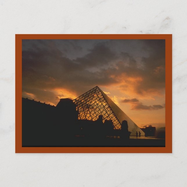Cartão Postal Louvre Museum Paris (Frente)