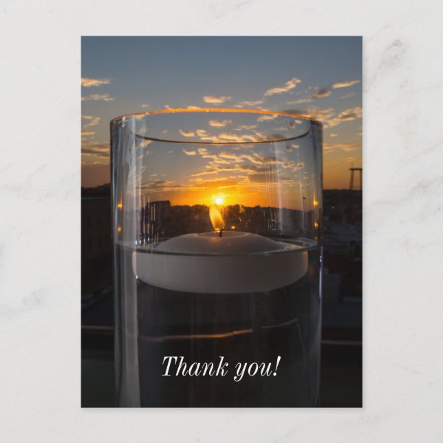 Cartão Postal Luz de vela ao pôr do sol (Frente)