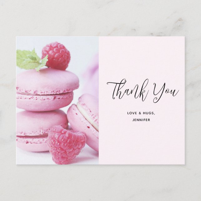 Cartão Postal Macarons Cor-de-Rosa e Frambosas Vermelhas Obrigad (Frente)