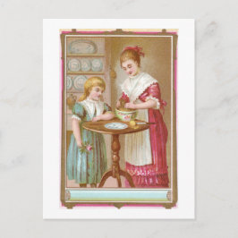 Cartão Postal Mãe vitoriana e filhas cozinhando