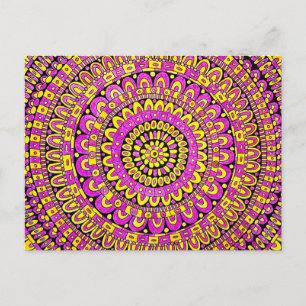 Cartão Postal Mandala Desenhada à Mão em Cor Amarela Roxa