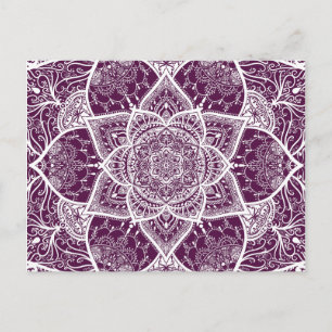 Cartão Postal Mandala roxa e branca - Loergann em Blackberry