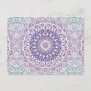 Cartão Postal Mandala Roxa em Lavanda e Verde Marinho