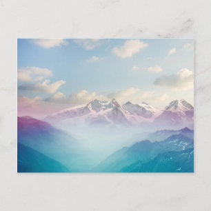 Cartão Postal Manhã Mist em Vale Alpino