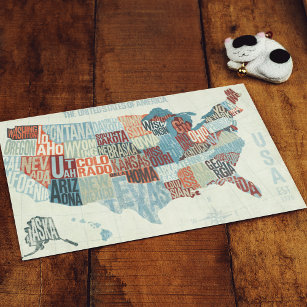 Cartão Postal Mapa dos EUA com Estados em Palavras