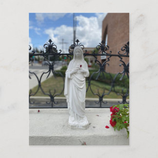 Cartão Postal Mary com Petal de Flor do Coração