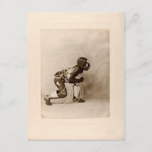 Cartão Postal Máscara de dança "Toboggan Frau" de Lavinia Schulz